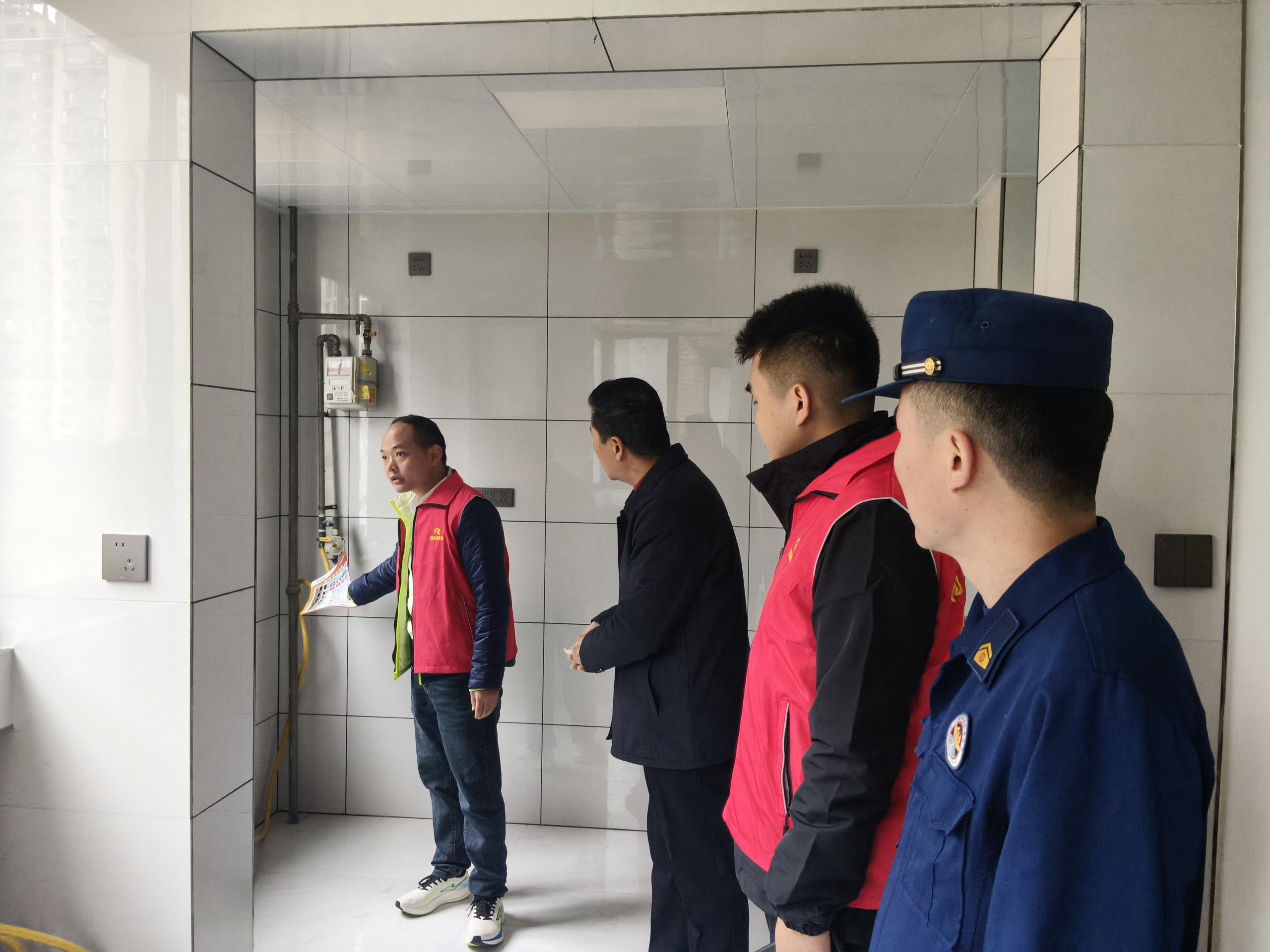 121762915933906958.jpg 2.jpg